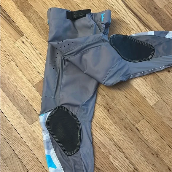 Fly Racing Gray and blue kinetic pants - Picture 2 of 5
